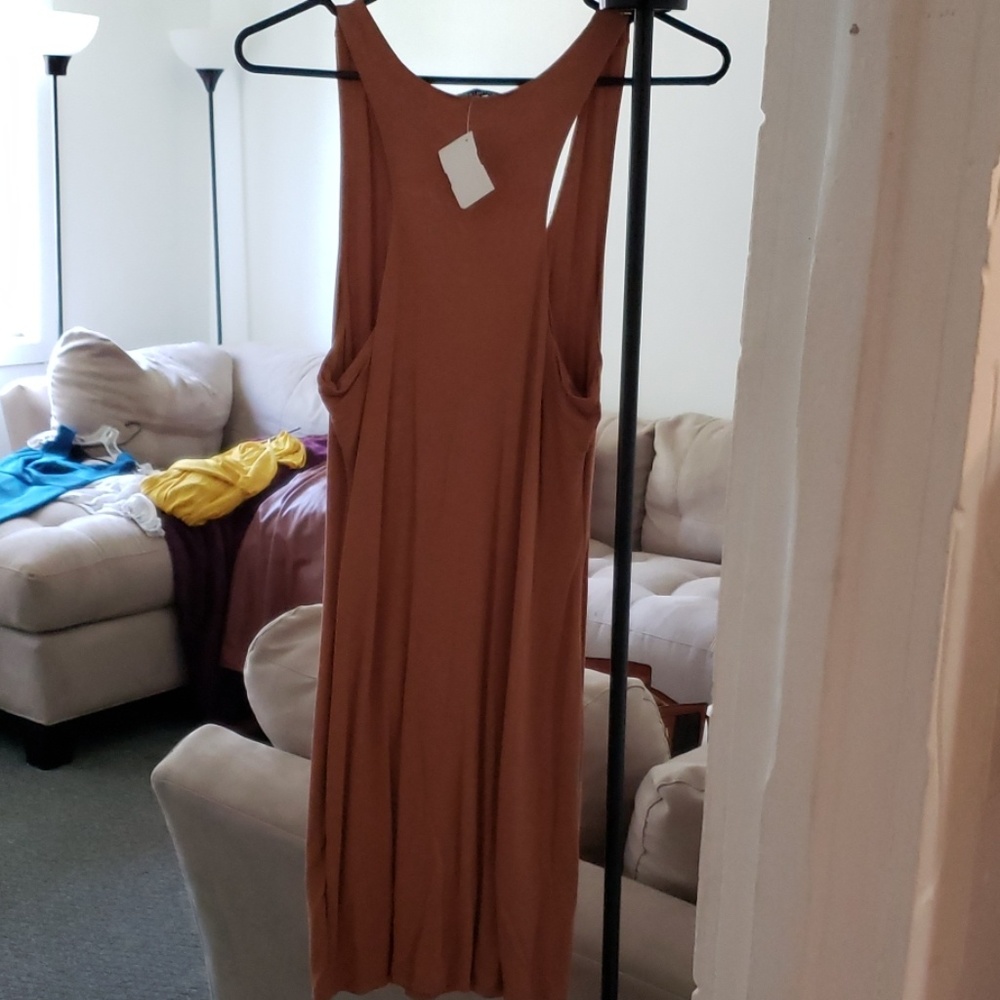 Dress - Picture 2 of 3